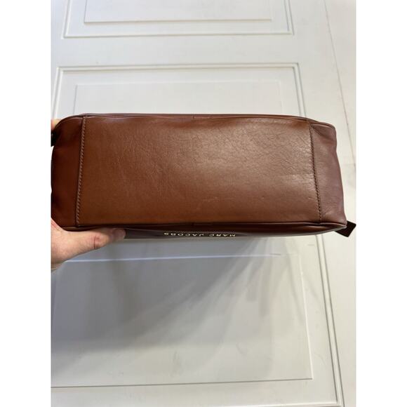 Marc Jacobs Tempo Baguette Chain Leather Shoulder Bag CHOCOLATE TRUFFLE NWT $525 - Picture 6 of 6